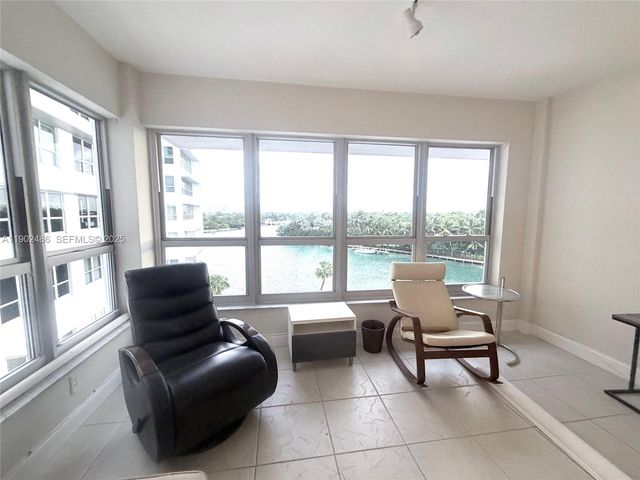 9102 W Bay Harbor Dr 6-B, Bay Harbor Islands, FL 33154