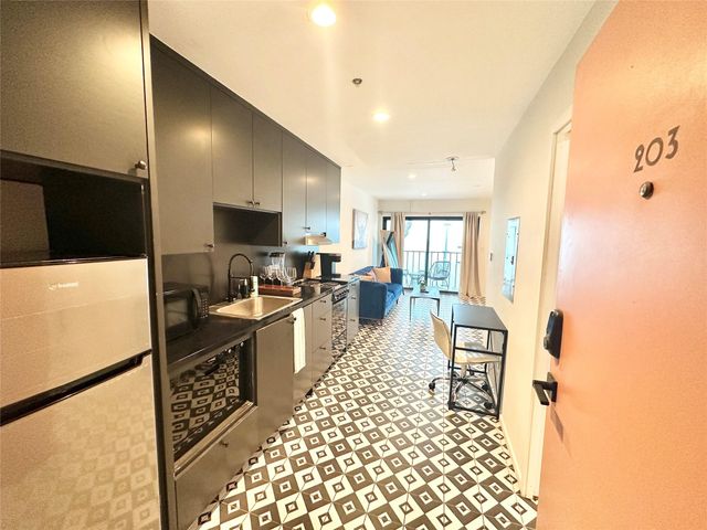 201 Academy Dr 203, Austin, TX 78704