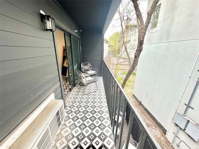 201 Academy Dr 203, Austin, TX 78704