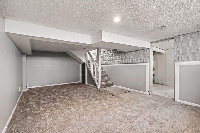 436 Catawba Avenue, Muskegon, MI 49442