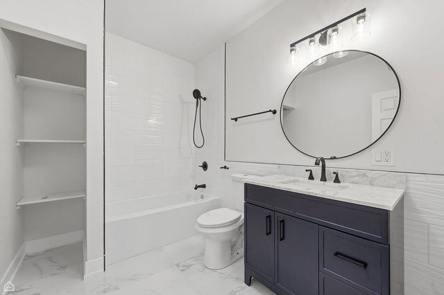 241 156TH Street, Calumet City, IL 60409