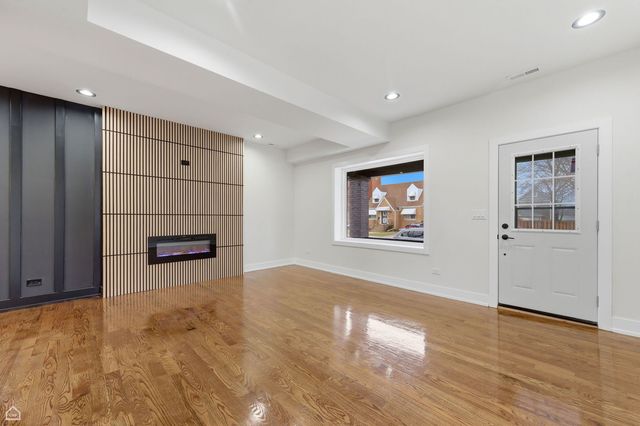 241 156TH Street, Calumet City, IL 60409