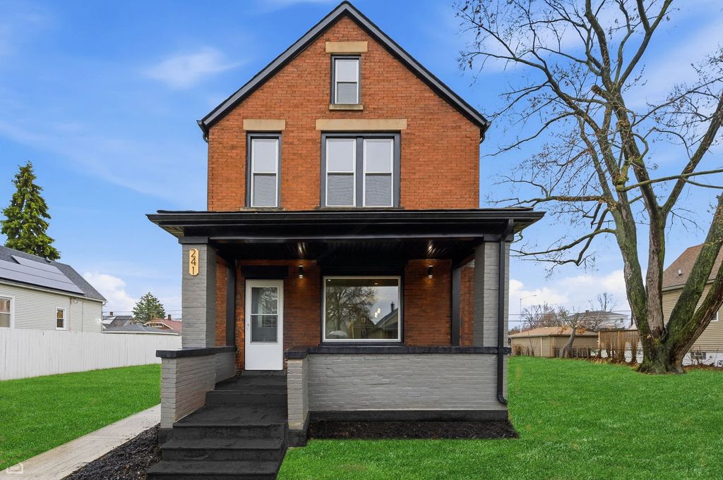 241 156TH Street, Calumet City, IL 60409