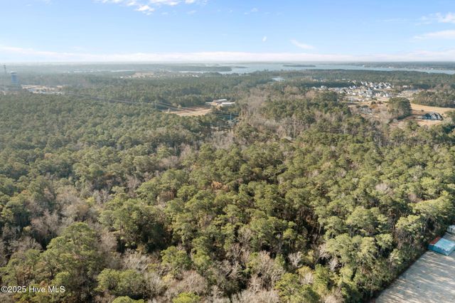 1730 Nc-58, Swansboro, NC 28584