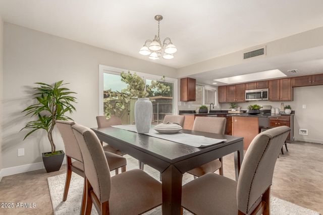 8056 N 31ST Lane, Phoenix, AZ 85051