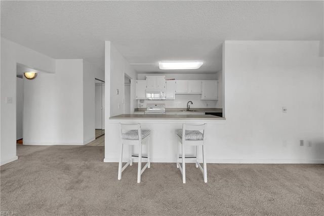 3558 Shore Dr Apt 807, Virginia Beach, VA 23455