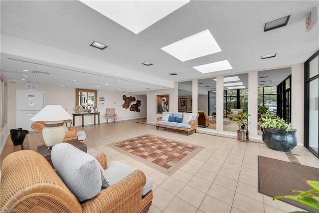 3558 Shore Dr Apt 807, Virginia Beach, VA 23455