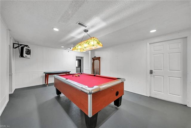 3558 Shore Dr Apt 807, Virginia Beach, VA 23455