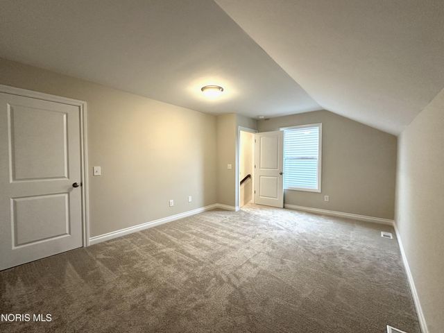 1004 Pine Ridge Drive, Perrysburg, OH 43551