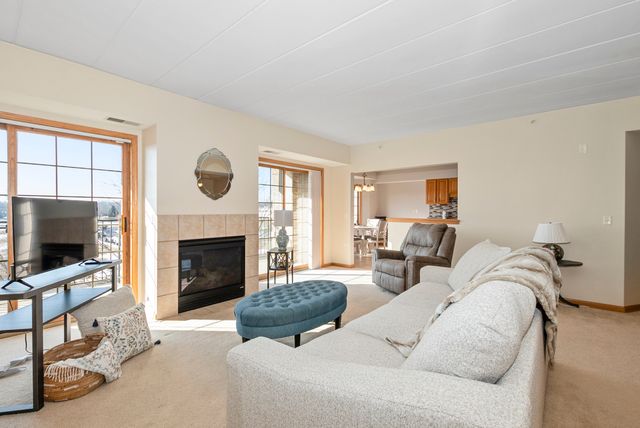 14130 Sheffield Drive 202, Homer Glen, IL 60491