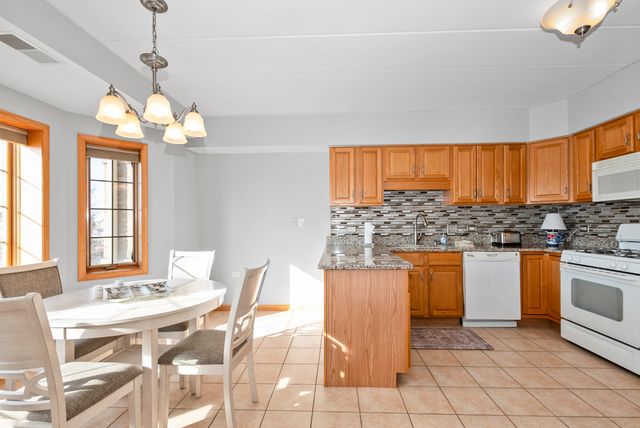 14130 Sheffield Drive 202, Homer Glen, IL 60491