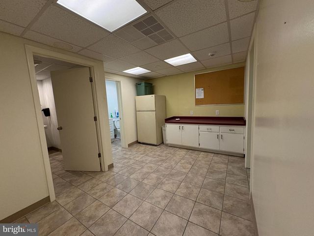 1278 LOOP RD, Lancaster, PA 17601