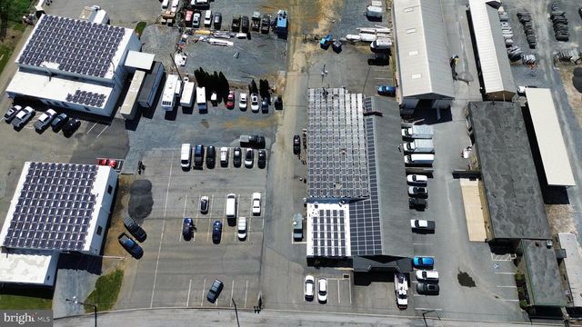 1278 LOOP RD, Lancaster, PA 17601