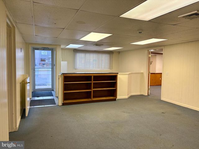 1278 LOOP RD, Lancaster, PA 17601