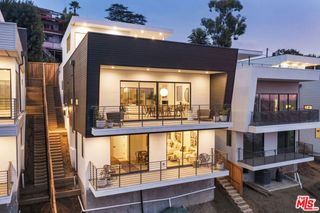 1633 N Bruce Court, Los Angeles, CA 90026