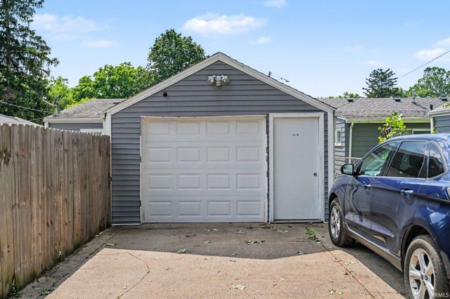 1510 N Adams Street, South Bend, IN 46628