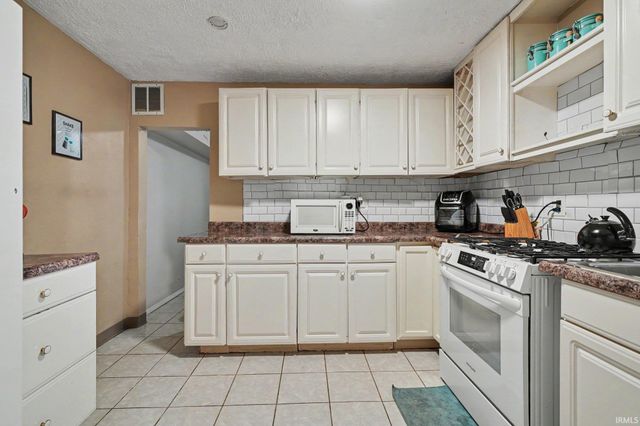 1510 N Adams Street, South Bend, IN 46628