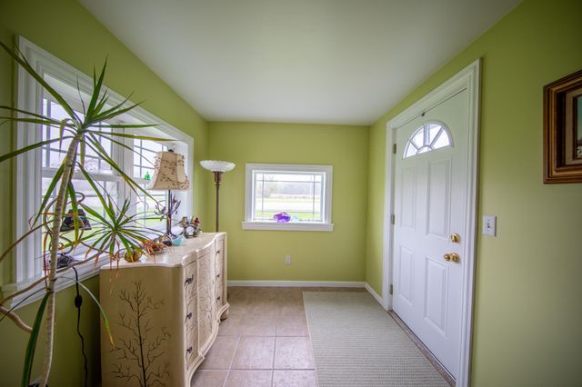 2677 E State Rd 2, Rolling Prairie, IN 46371