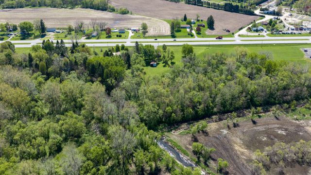 2677 E State Rd 2, Rolling Prairie, IN 46371