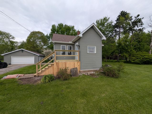 2677 E State Rd 2, Rolling Prairie, IN 46371