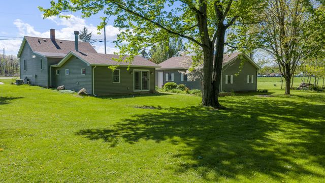 2677 E State Rd 2, Rolling Prairie, IN 46371