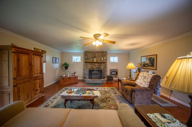 2677 E State Rd 2, Rolling Prairie, IN 46371