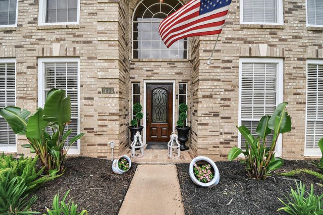 1606 Country Squire Drive, Richmond, TX 77406