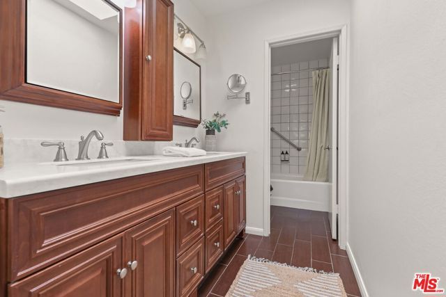 4201 Colfax Avenue B, Studio City (los Angeles), CA 91604