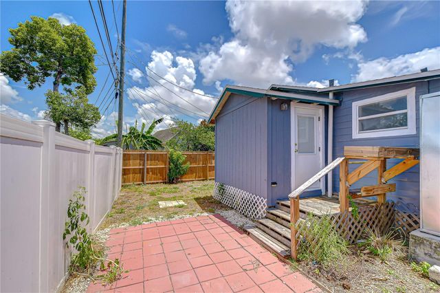 2933 56TH AVENUE N, St Petersburg, FL 33714
