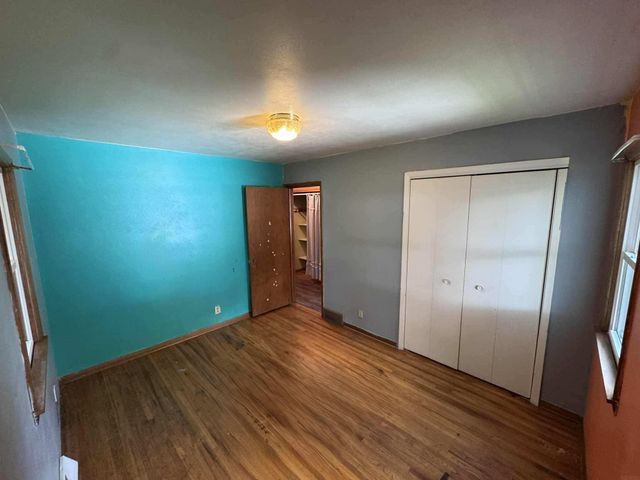 2547 West 9th Street, Waterloo, IA 50702