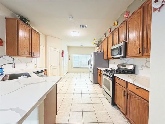 10111 San Ignacio, Houston, TX 77075