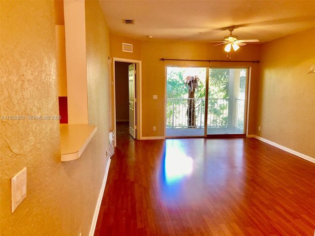 1165 Golden Lakes Blvd 1226, West Palm Beach, FL 33411