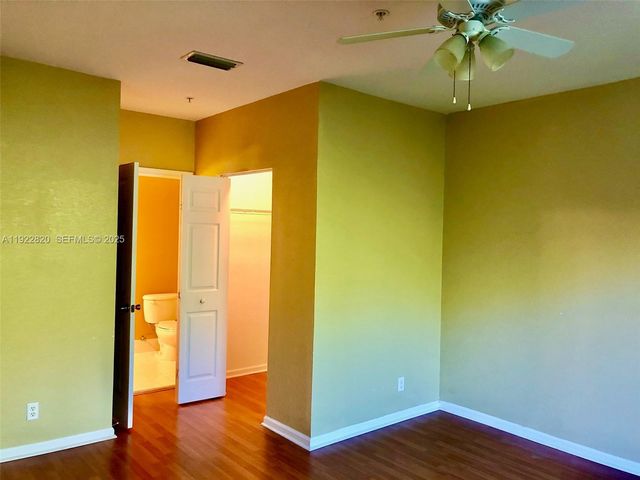 1165 Golden Lakes Blvd 1226, West Palm Beach, FL 33411