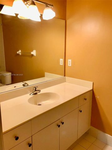 1165 Golden Lakes Blvd 1226, West Palm Beach, FL 33411