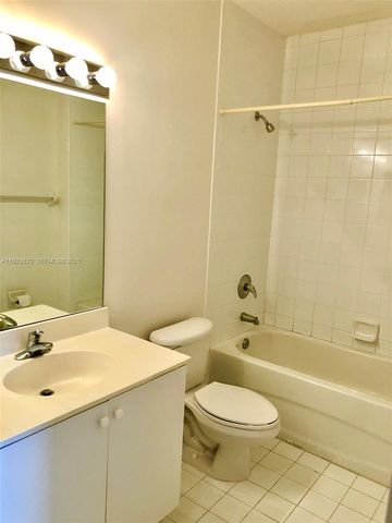 1165 Golden Lakes Blvd 1226, West Palm Beach, FL 33411