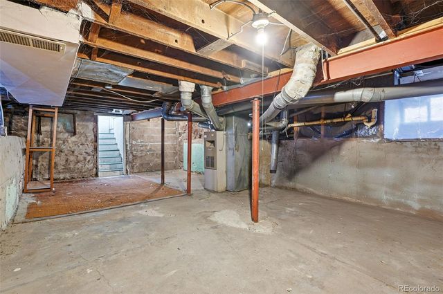 385 S Logan Street, Denver, CO 80209