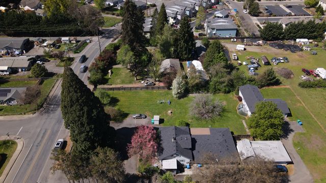 1290 Fruitdale Drive, Grants Pass, OR 97527