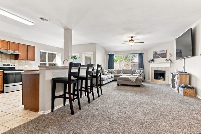 15815 Hastings Park, Selma, TX 78154