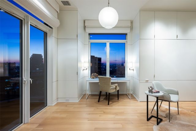 3505 Turtle Creek Boulevard 17E, Dallas, TX 75219