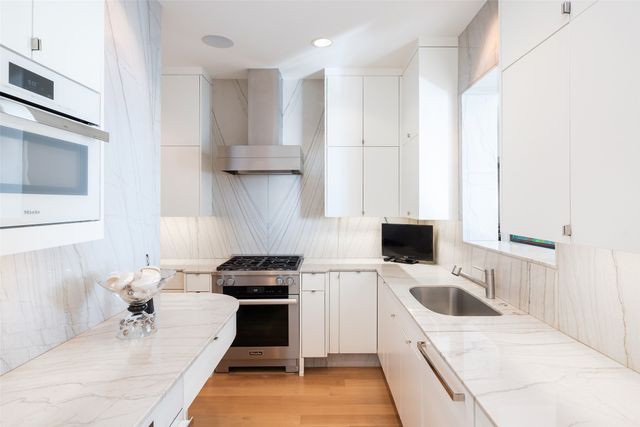 3505 Turtle Creek Boulevard 17E, Dallas, TX 75219