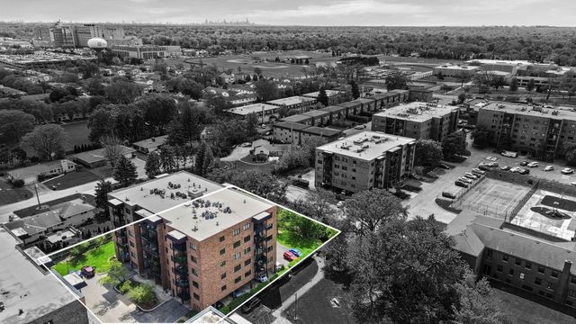 9331 Landings Lane 605, Des Plaines, IL 60016