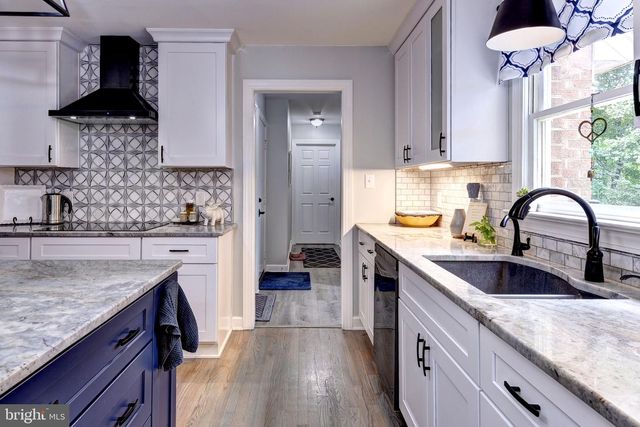 104 TUDOR, Williamsburg, VA 23185
