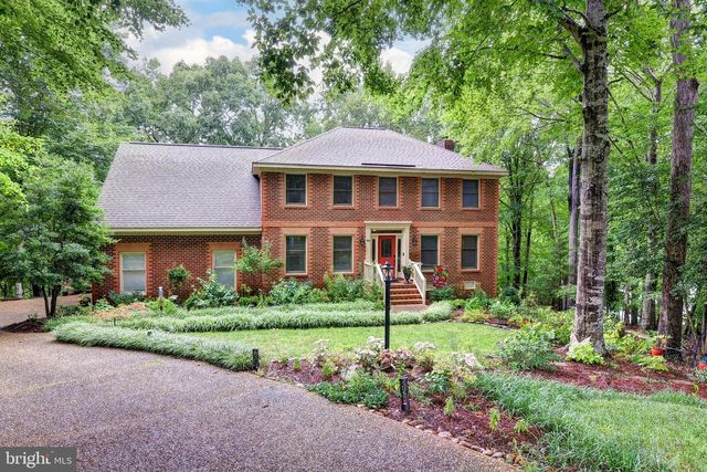 104 TUDOR, Williamsburg, VA 23185