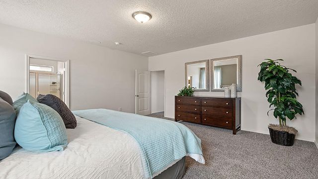 2 Seguro Court, Los Lunas, NM 87031