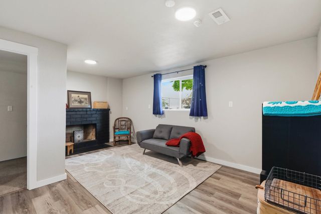 4722 N Walnut St, Spokane, WA 99205