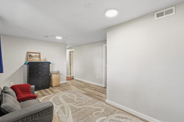 4722 N Walnut St, Spokane, WA 99205