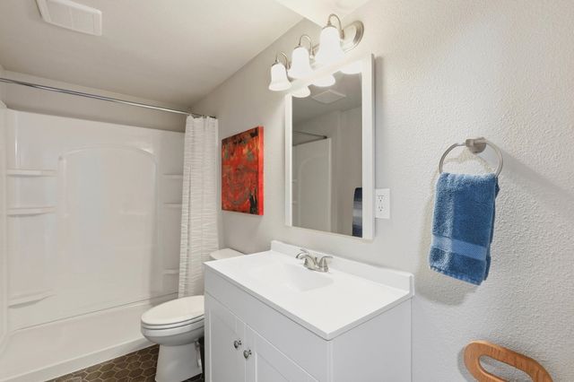 4722 N Walnut St, Spokane, WA 99205