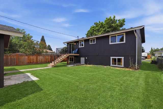 4722 N Walnut St, Spokane, WA 99205
