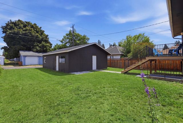 4722 N Walnut St, Spokane, WA 99205