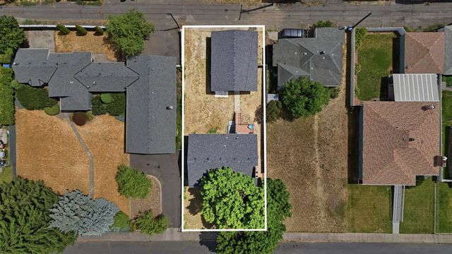 4722 N Walnut St, Spokane, WA 99205